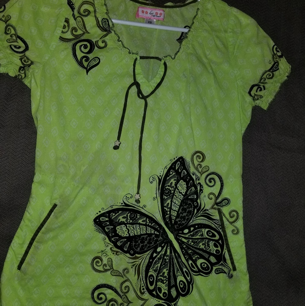 Koi scrub top